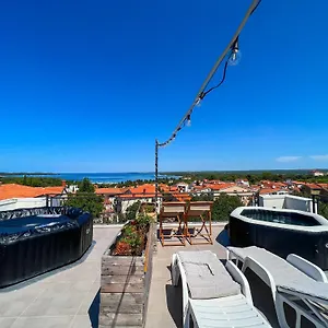 Korana Pula